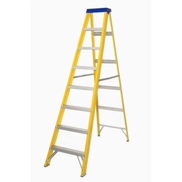 Lyte EN131-2 Conforms Glassfibre Swingback Step Ladder