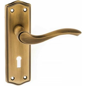 Old English Warwick Lever Lock Door Handle (Pair)