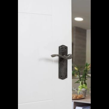 Old English Warwick Latch Lever Door Handle on Backplate (Pair) alternative