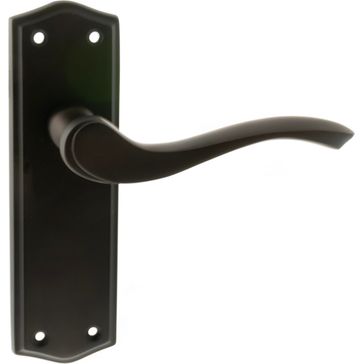 Old English Warwick Latch Lever Door Handle on Backplate (Pair)