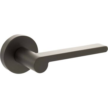 Senza Pari Darrio Lever Door Handle on Round Rose