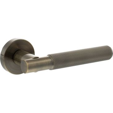 Senza Pari Rosarno Knurled Lever Door Handle on Minimal Round Rose