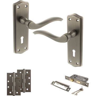 Old English Warwick Door Handle Pack - 3 Lever Lock Set