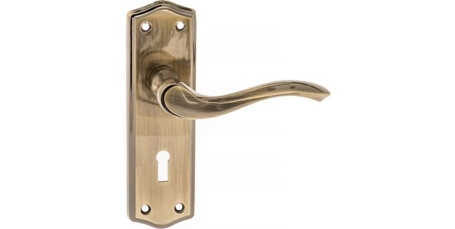 Old English Warwick Lever Lock Door Handle (Pair)