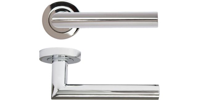 Deanta Ares Polished Chrome Door Handle on Round Rose
