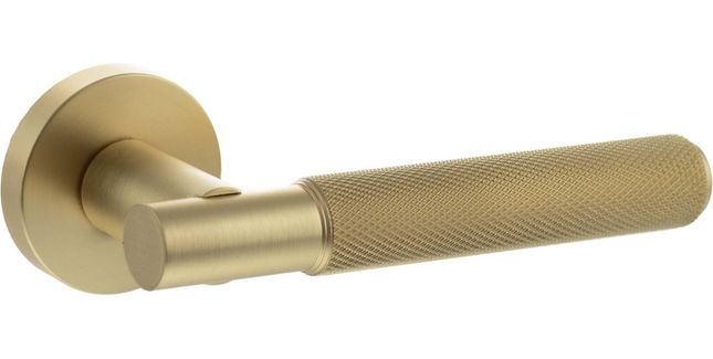 Senza Pari Rosarno Knurled Lever Door Handle on Minimal Round Rose