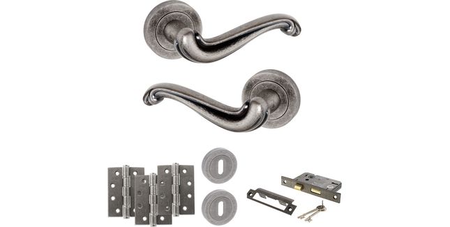 Old English Colchester Door Handle Pack - 3 Lever Lock Set